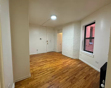 226 East 29th Street - Photo Thumbnail 1