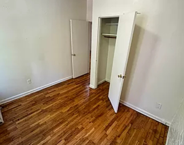 226 East 29th Street - Photo Thumbnail 7