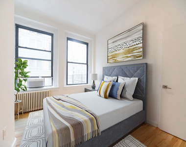 135 William Street - Photo Thumbnail 2
