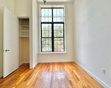 30 Park Street - Photo Thumbnail 6