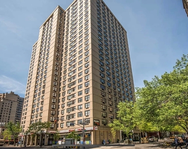 East 27th Street - Photo Thumbnail 14