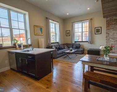 705 S 5th St - Photo Thumbnail 7