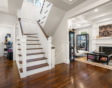 112-114 Carlisle Street - Photo Thumbnail 2