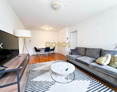 539 East 6th Street - Photo Thumbnail 1