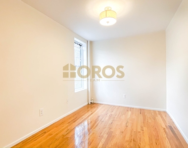 174 Avenue B - Photo Thumbnail 8