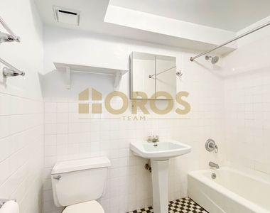 174 Avenue B - Photo Thumbnail 5
