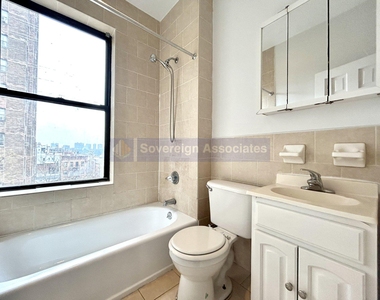 935 Saint Nicholas Avenue - Photo Thumbnail 8