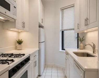 East 83rd Street - Photo Thumbnail 1