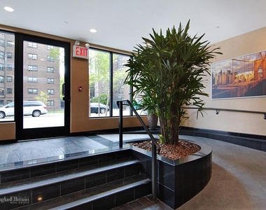 185 York St - Photo Thumbnail 4