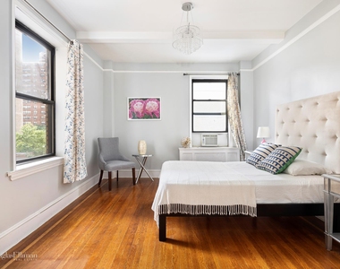 124 W 93rd St - Photo Thumbnail 5