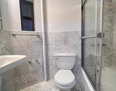 523b East 85th Street - Photo Thumbnail 2