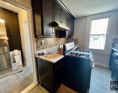 605 Liberty Avenue - Photo Thumbnail 7