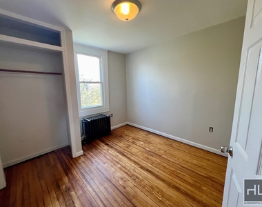 605 Liberty Avenue - Photo Thumbnail 4