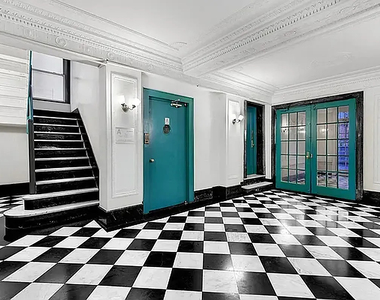 117 West 13th Street - Photo Thumbnail 8