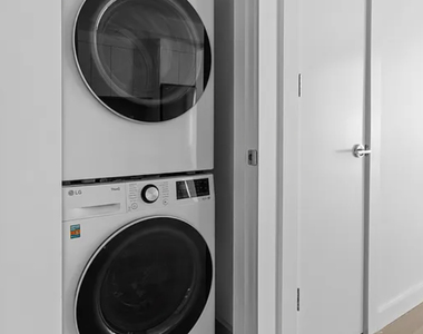 99 Fleet Place - Photo Thumbnail 1