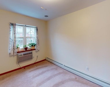 67-08 exeter street - Photo Thumbnail 12
