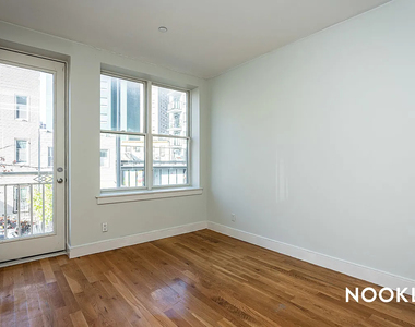 28 Fayette Street - Photo Thumbnail 5