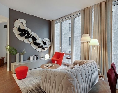 Midtown East - Photo Thumbnail 3