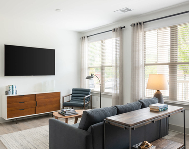 4416 Holly Springs Parkway - Photo Thumbnail 8