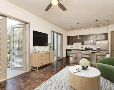 7929 Churchill Way - Photo Thumbnail 21