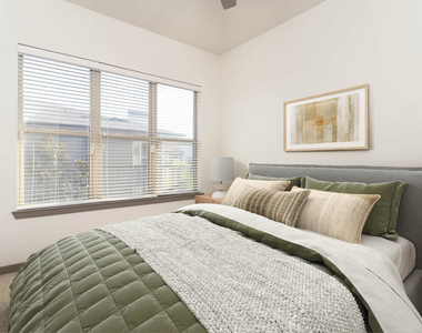 7929 Churchill Way - Photo Thumbnail 38