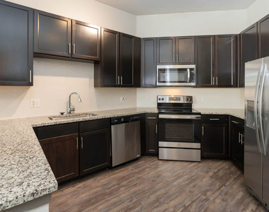 7929 Churchill Way - Photo Thumbnail 6