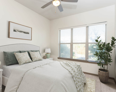 7929 Churchill Way - Photo Thumbnail 33