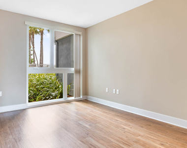 13900 Fiji Way - Photo Thumbnail 17