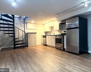 1025 S 6th St - Photo Thumbnail 7