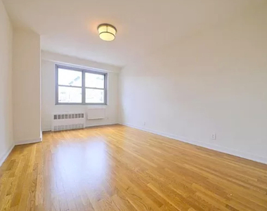 West 97 st  - Photo Thumbnail 3
