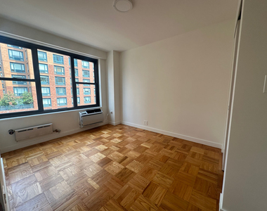145 4th Avenue - Photo Thumbnail 2