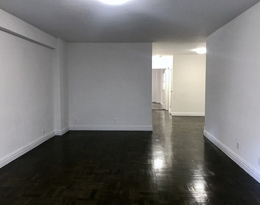 East 56th Street - Photo Thumbnail 2