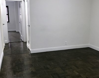 East 56th Street - Photo Thumbnail 3