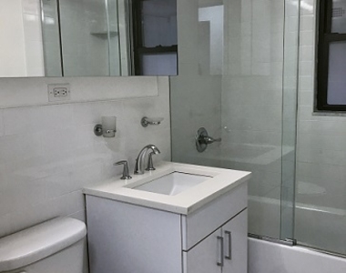 East 56th Street - Photo Thumbnail 8