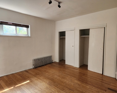 72-6 Austin Street - Photo Thumbnail 5