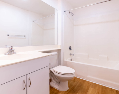 5211 Pacific Concourse Dr - Photo Thumbnail 8