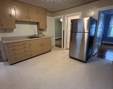 9 Kosmas St - Photo Thumbnail 10