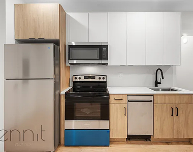2018 Palmetto Street - Photo Thumbnail 6