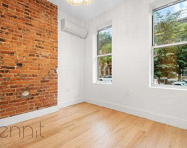 2018 Palmetto Street - Photo Thumbnail 2
