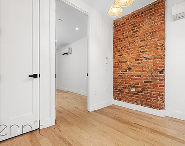 2018 Palmetto Street - Photo Thumbnail 3