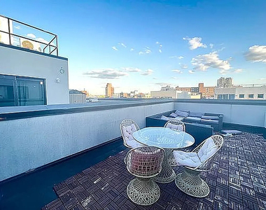 854 Metropolitan Avenue - Photo Thumbnail 9