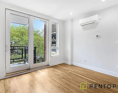 854 Metropolitan Avenue - Photo Thumbnail 4