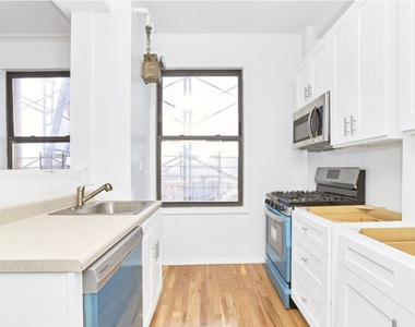 3569 Broadway - Photo Thumbnail 1