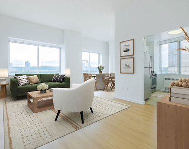 180 Riverside Boulevard - Photo Thumbnail 3