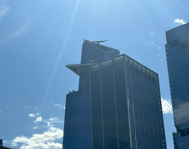West 37th Street - Photo Thumbnail 8
