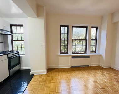 80 Cranberry Street - Photo Thumbnail 2