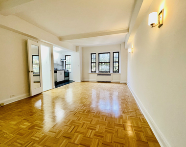80 Cranberry Street - Photo Thumbnail 1