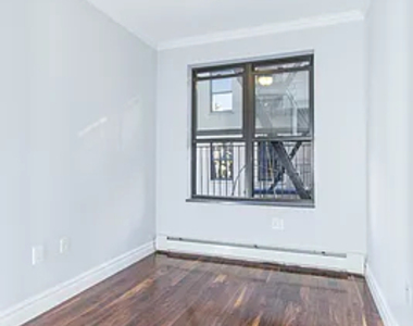124 Ridge Street - Photo Thumbnail 5