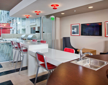 639 N. Broadway - Photo Thumbnail 25