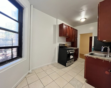 Dongan Place - Photo Thumbnail 4